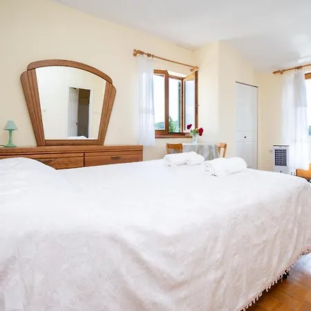 Mrljane 327b Apartman Neviđane
