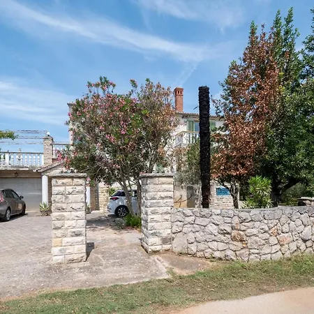 Mrljane 327b Nevidane