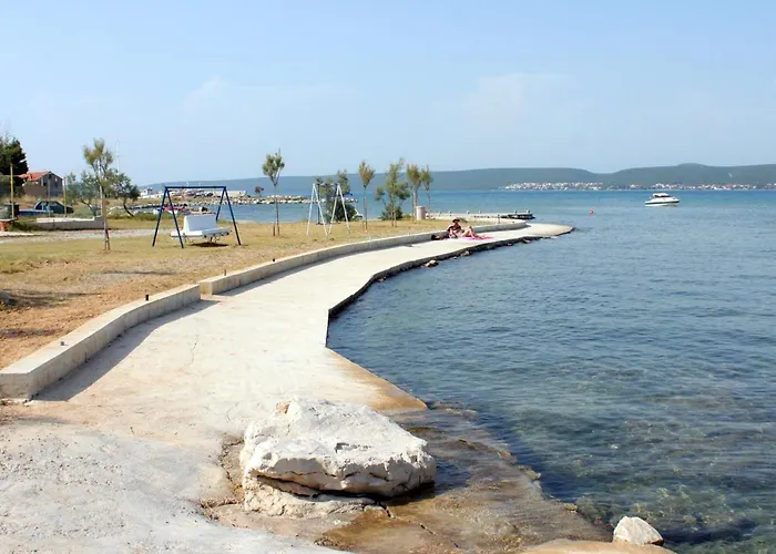 Mrljane 327b * Nevidane