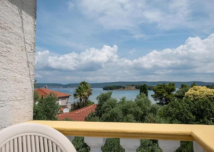 Mrljane 327b Апартаменты